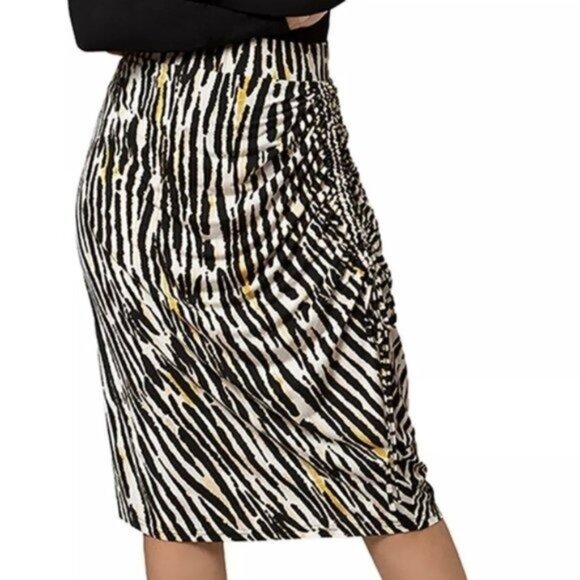 LEOTA Kathy Ruched Pull-On Zebra Print Skirt - NWT - Picture 3 of 3